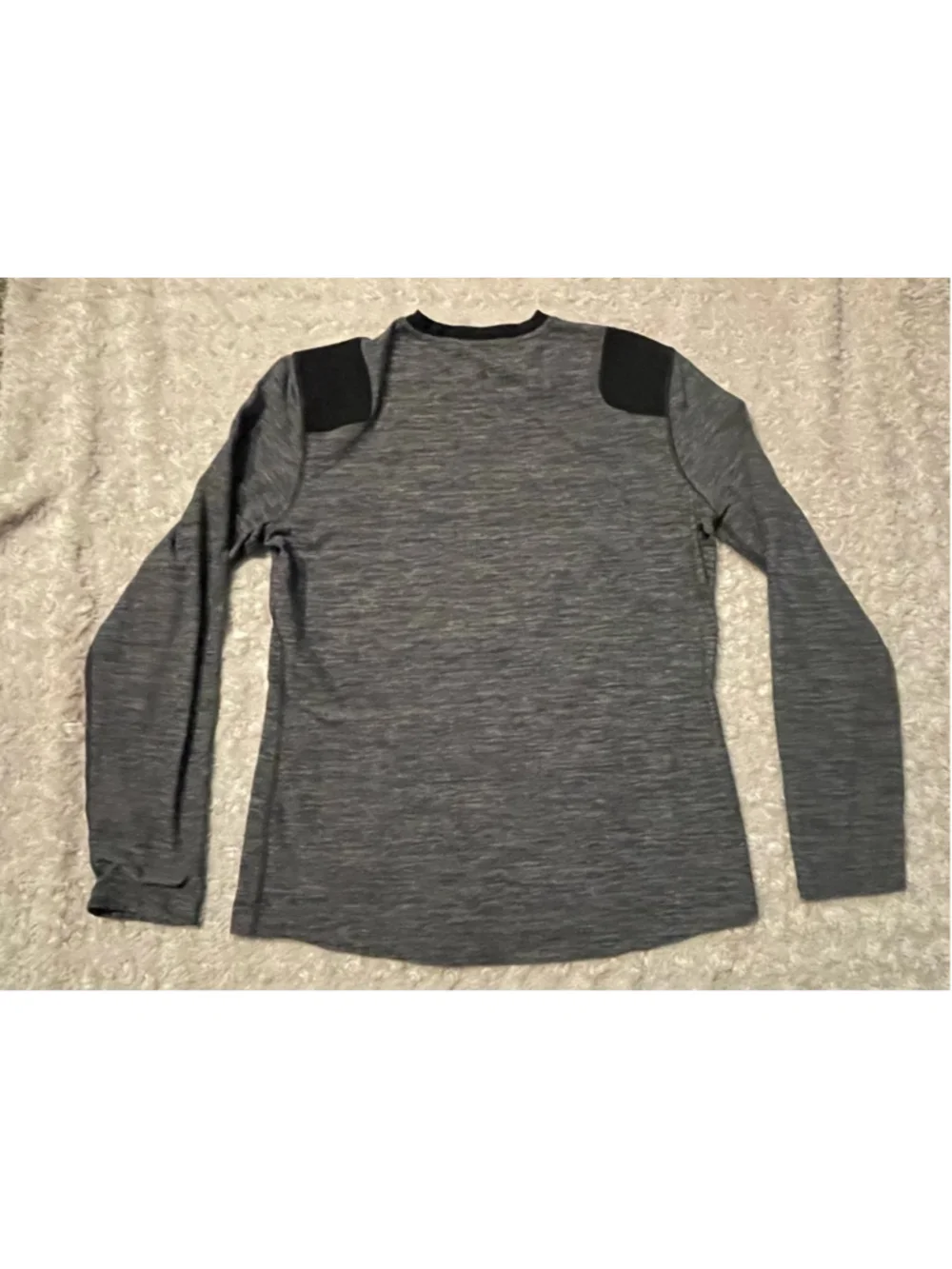 Lululemon Men’s Sprint Long Sleeve Shirt, Approximate Size Large, EUC